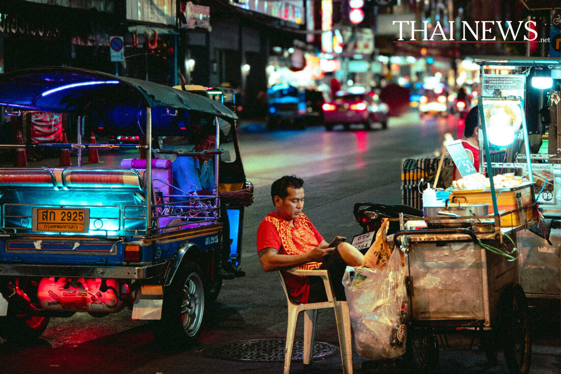 Am 4.10.2025 wird in Bangkok das Polizeigebäude wegen Erdrutschgefahr abgerissen. Sicherheitsmaßnahmen und Konsequenzen für Anwohner stehen im Fokus.