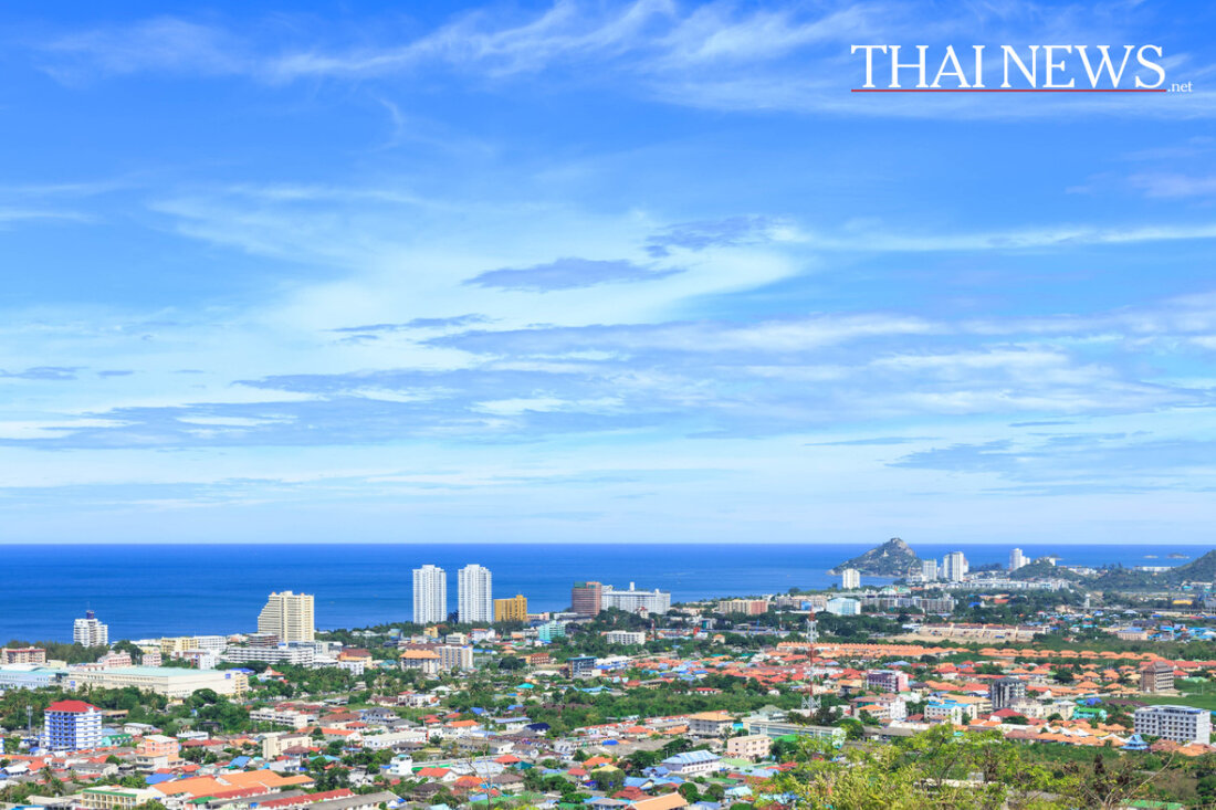 Das Anantara Hua Hin Resort feiert sein 25-jähriges Jubiläum mit einer luxuriösen Renovierung, die thailändische Tradition und modernen Komfort vereint.